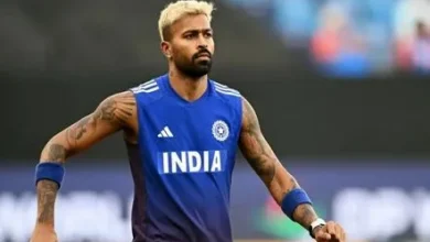 Hardik Pandya Slams Paparazzi