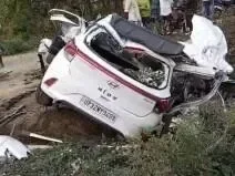 Bahraich Road Accident: डंपर की टक्कर से पिता-पुत्र समेत तीन की दर्दनाक मौत