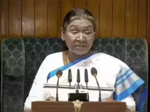 President address: संसद के संयुक्त सत्र में राष्ट्रपति ने विकास, अंतरिक्ष और सामाजिक न्याय का रोडमैप रखा