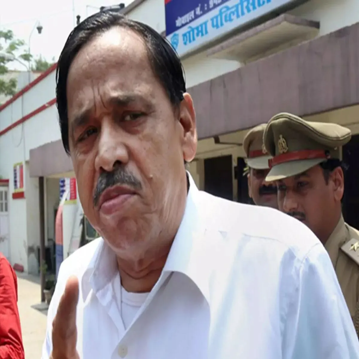 Politicalshift Politicalshift Spa Men Nsimuddin Nee