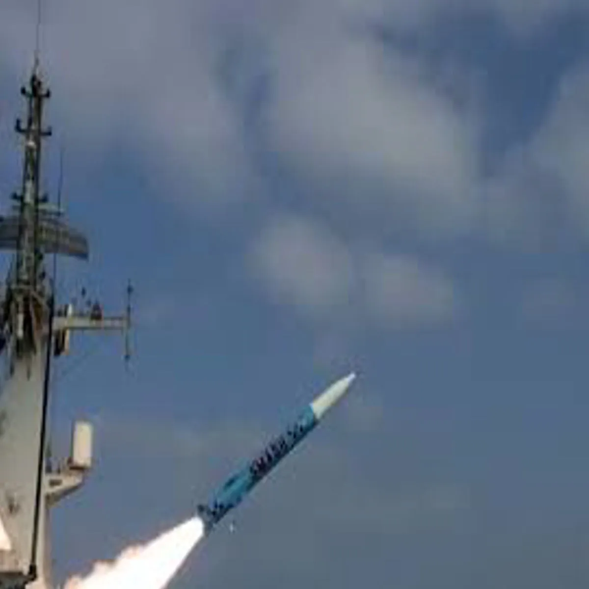 Smashmissile Smashmissile Riyad Rksha Prdrshni Men