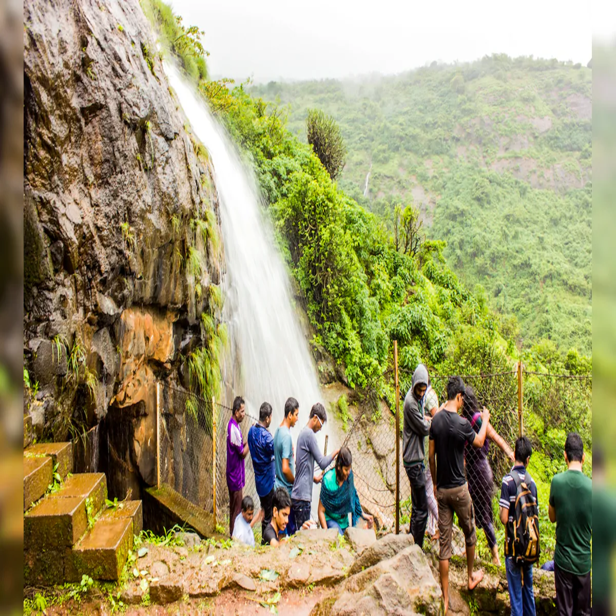 Summertravel Summertravel Aprail Jun Ghumne Lie