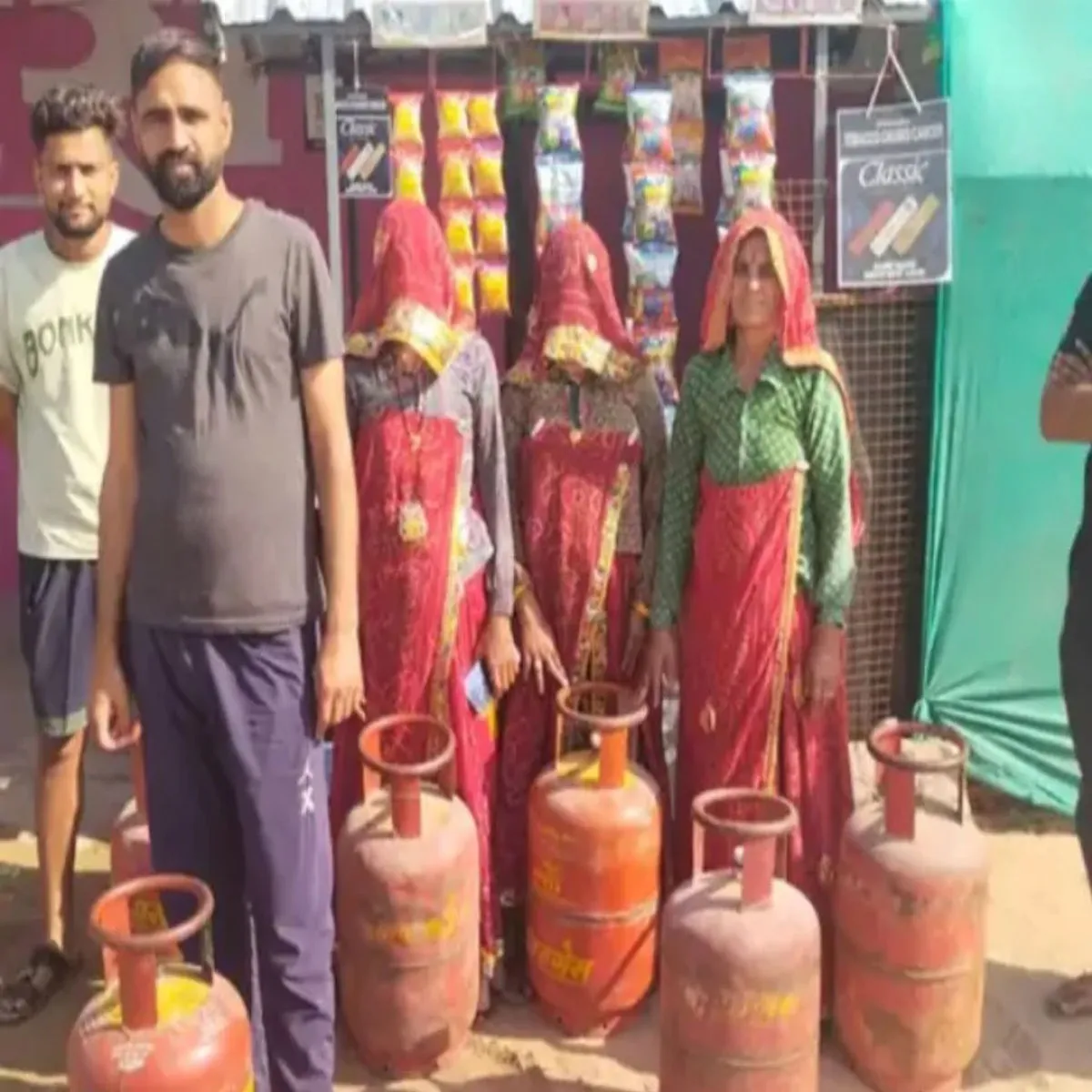 Lpgblackmarket Lpgblackmarket Gais Snkt Bich Silindron