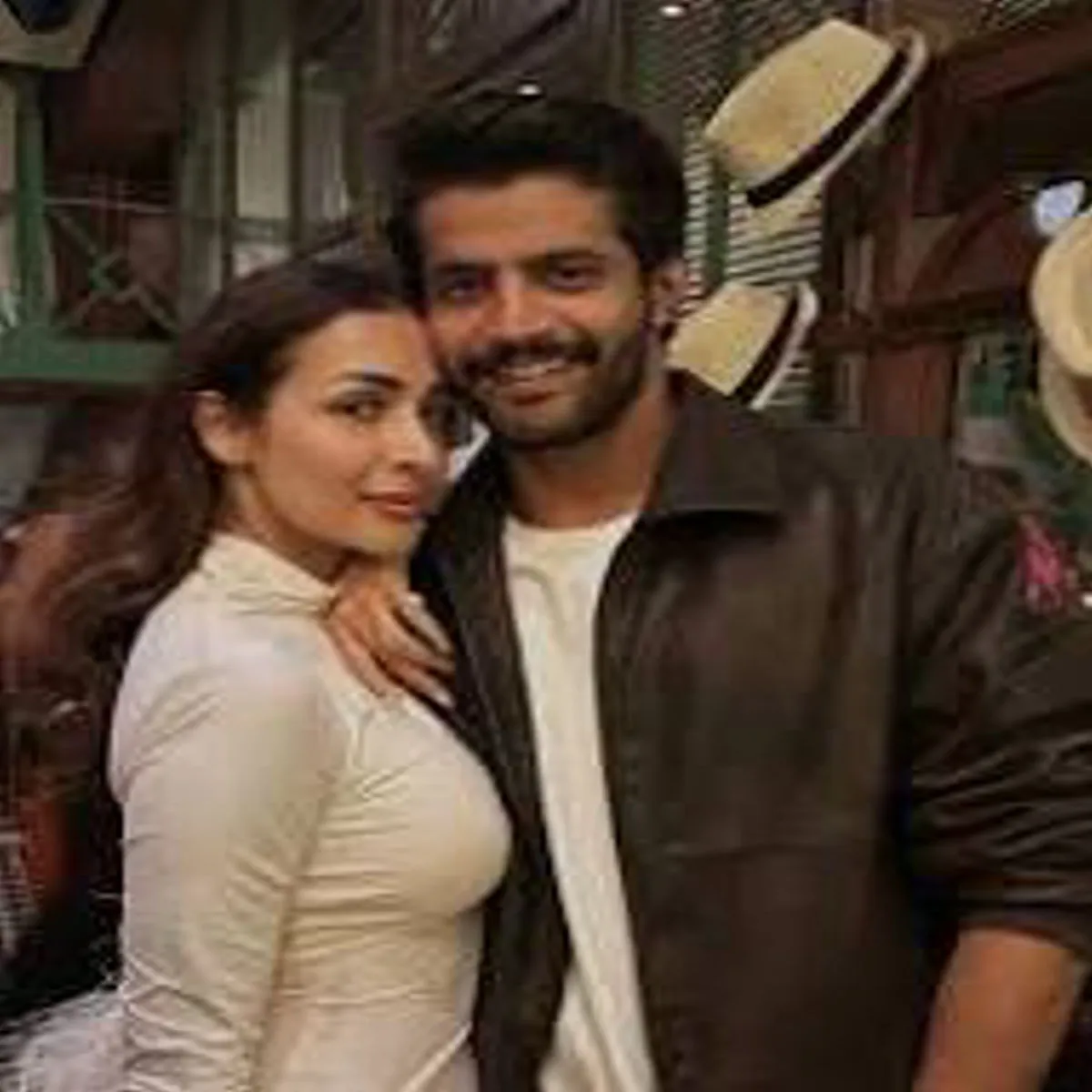 Sourabhbedi Sourabhbedi Mlaika Sng Tsviron Bad