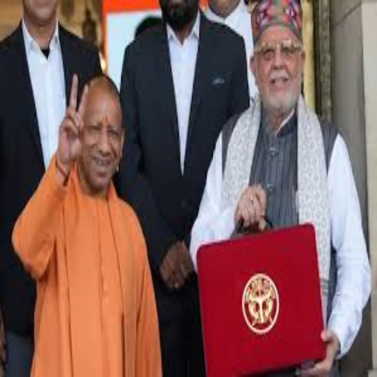 Governance Governance Nau Vrshon Men Yupi