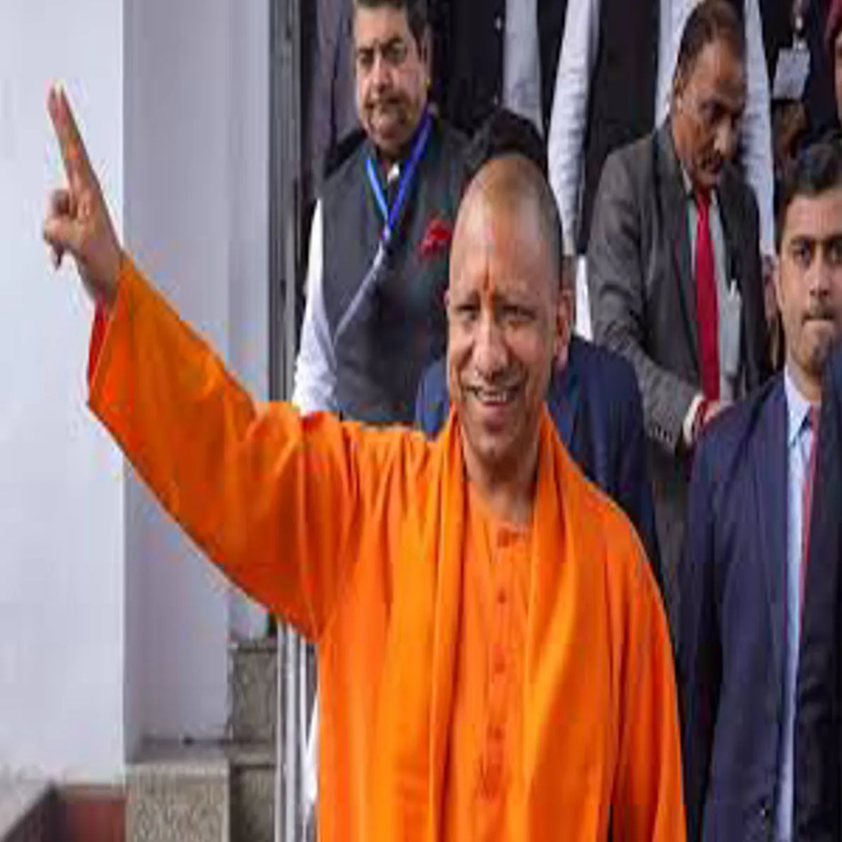 Uppolitics Uppolitics Yogi Mntrimndl Vistar Philhal