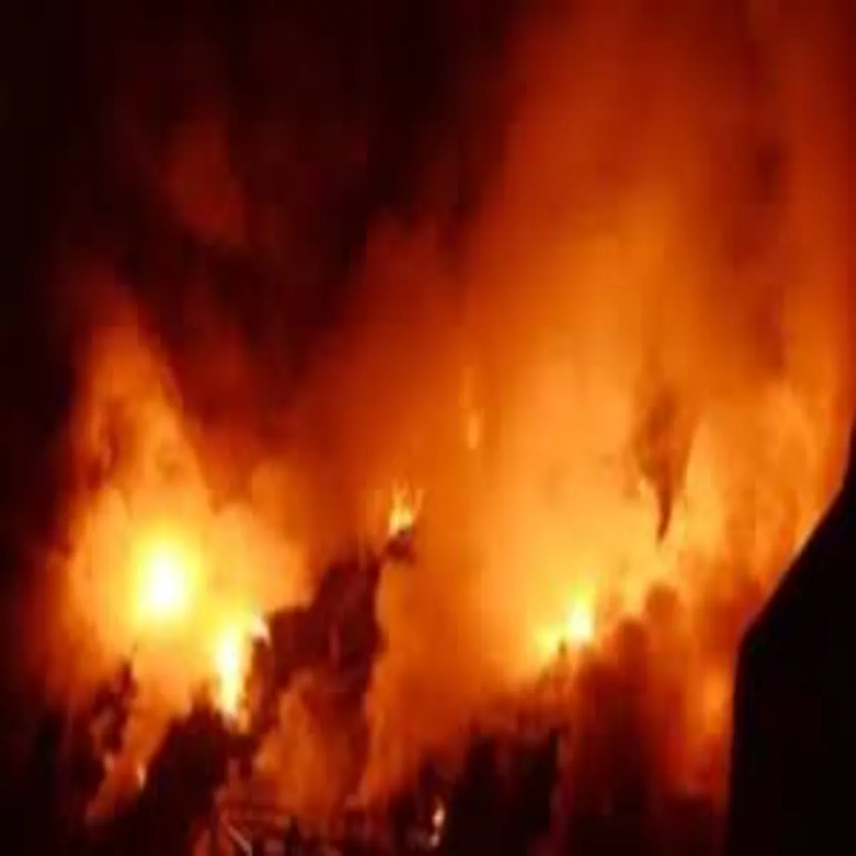 Fireincident Fireincident Mujphphrpur Sraiya Bajar Men