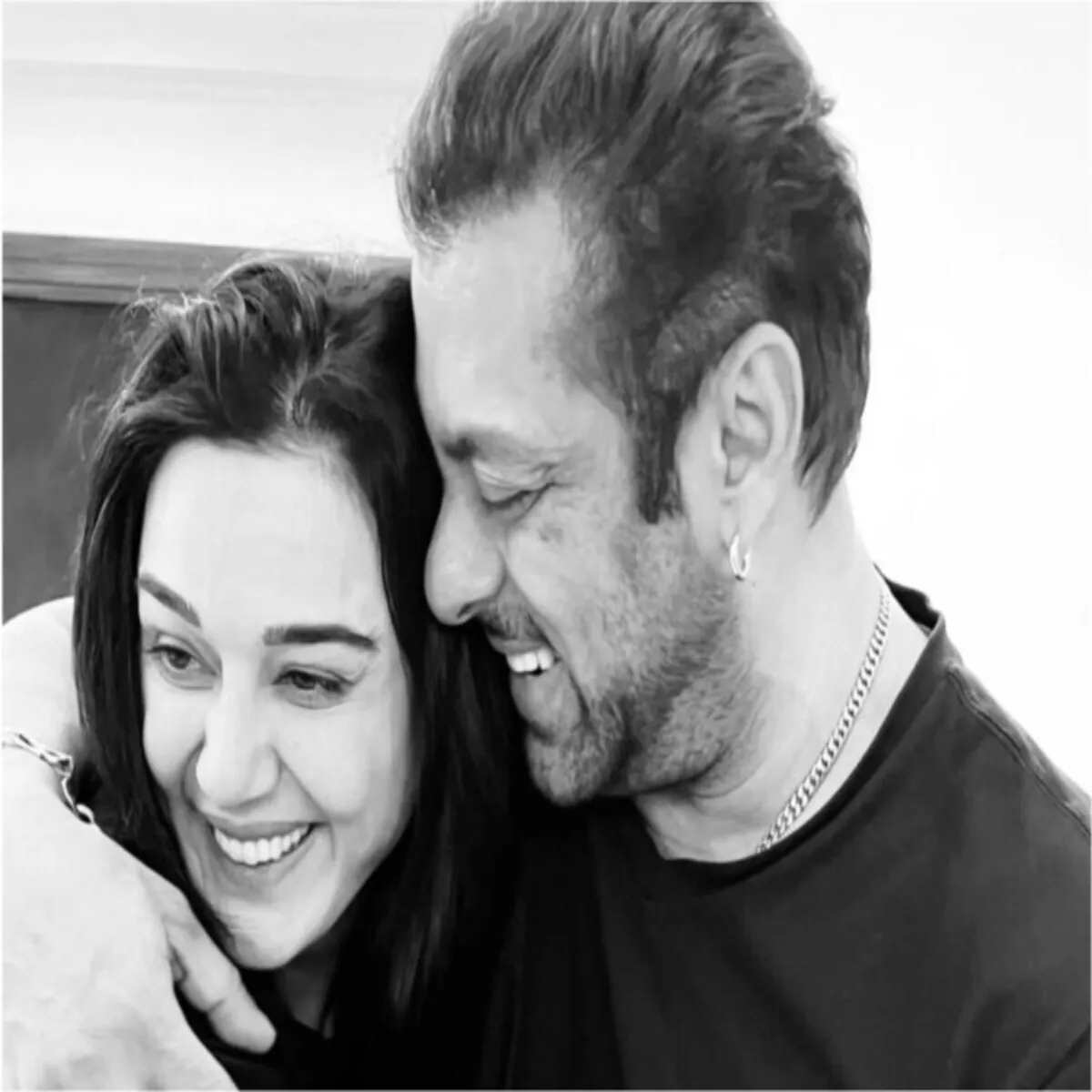 Salmankhantweet Salmankhantweet Priti Jinta Bdhaee Dene