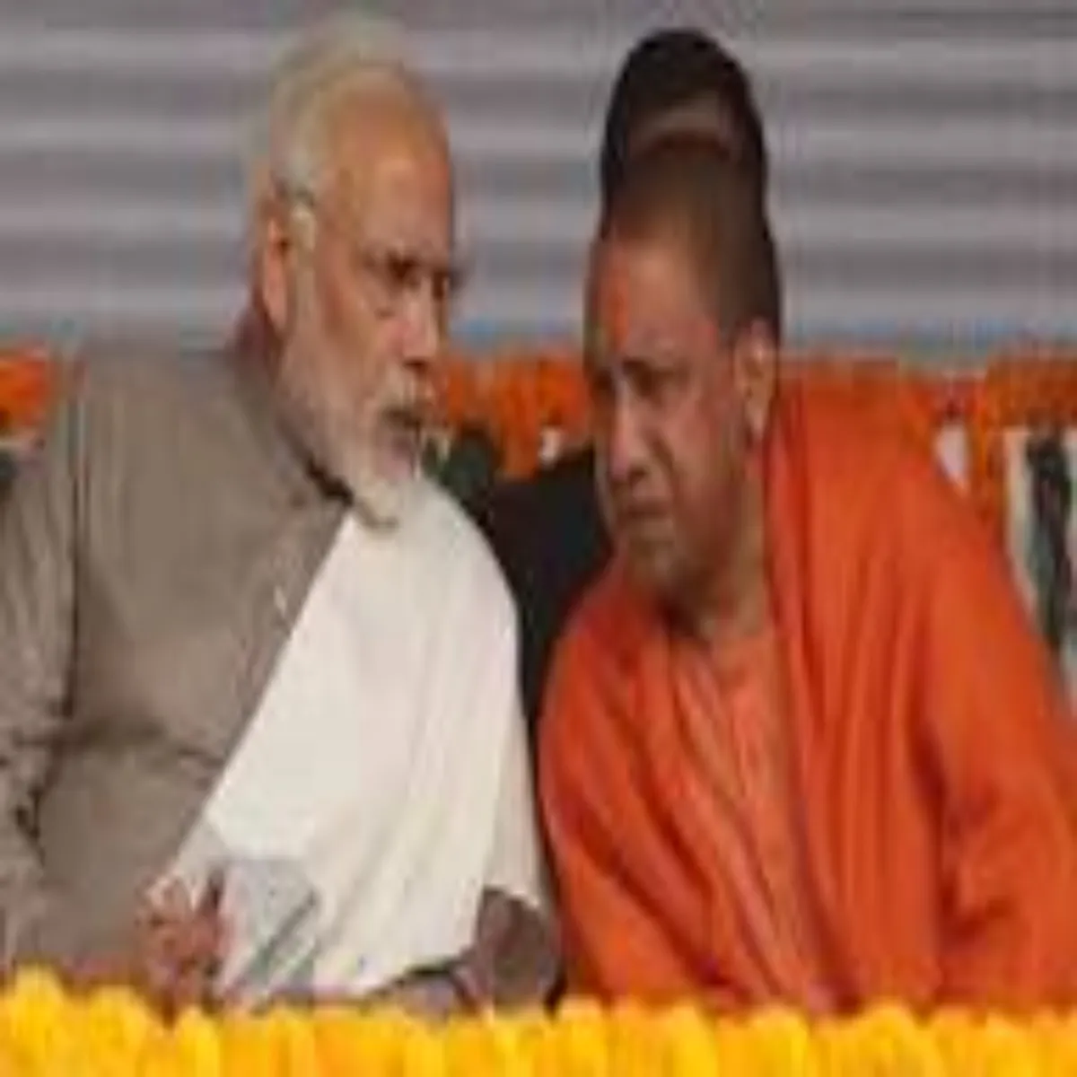 Upcabinet Upcabinet Dilli Men Tej Huaa