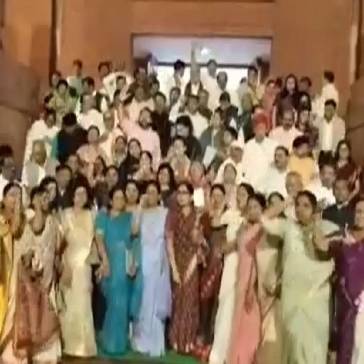 Womenreservation Womenreservation Snsd Men Atka Bil