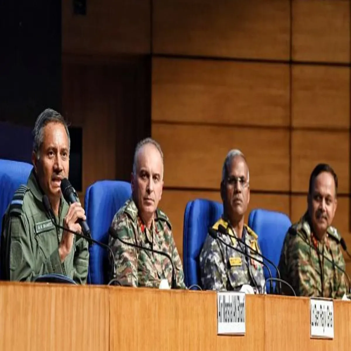 Operationsindoor Operationsindoor Kangres Srkar Kutnitik Rniti