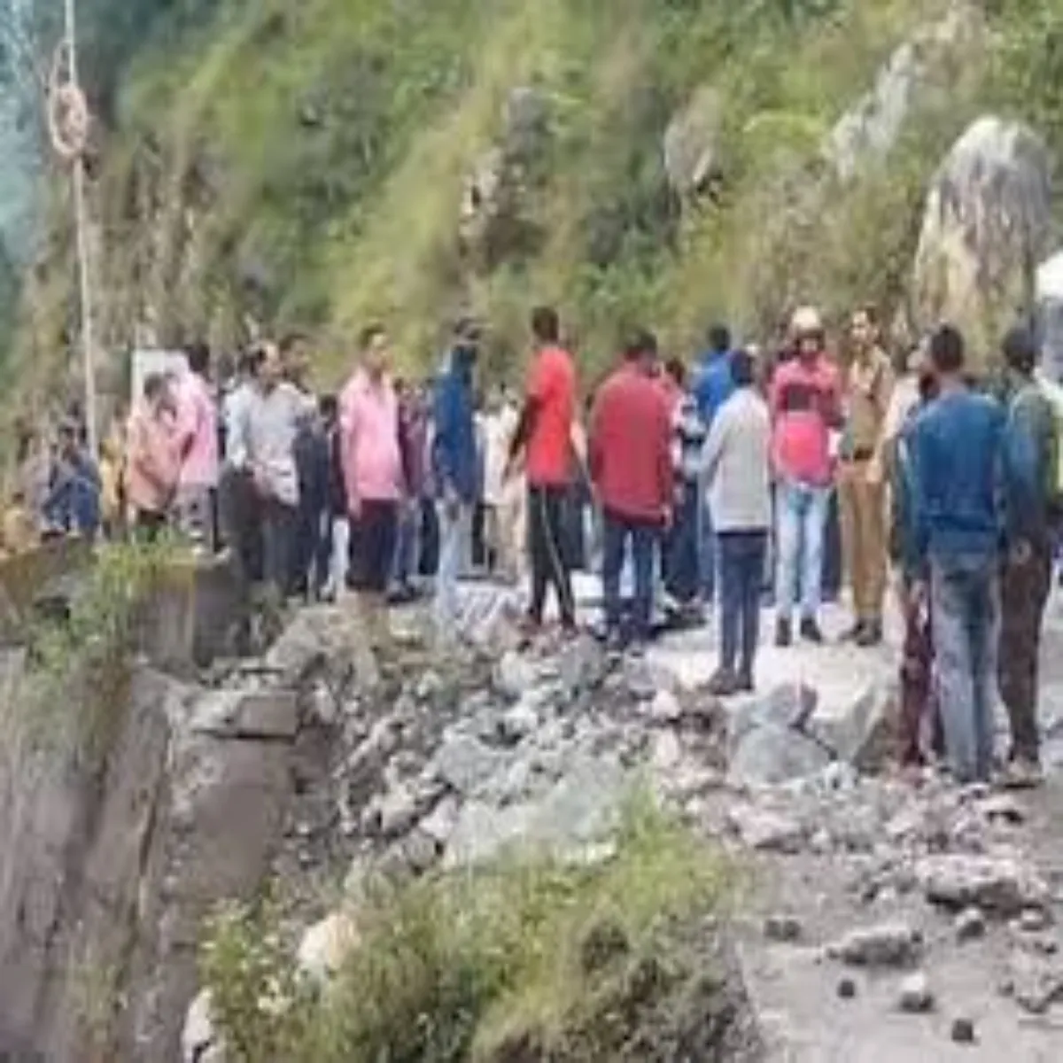 Accident Accident Gngotri Haeeve Khaee Men
