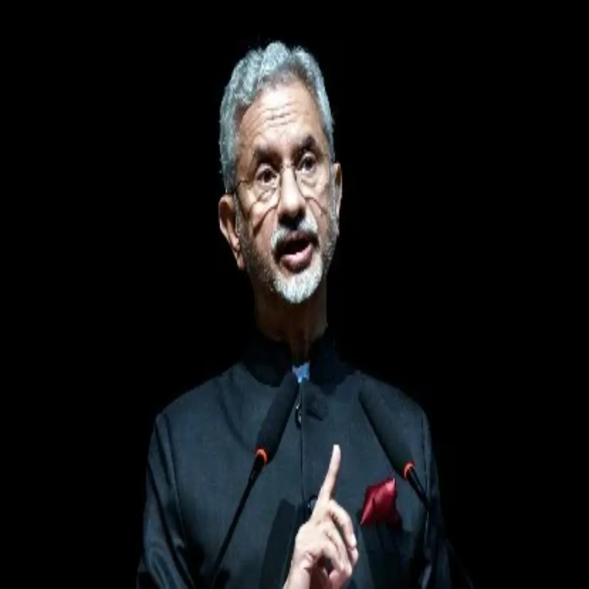 Brics Brics Vaishvik Chunautiyon Bich Jyshnkr