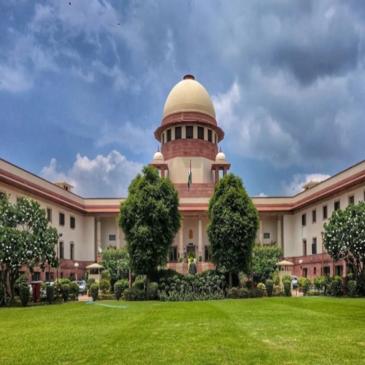Lakhimpurcase Lakhimpurcase Sunvaee Men Deri Suprim