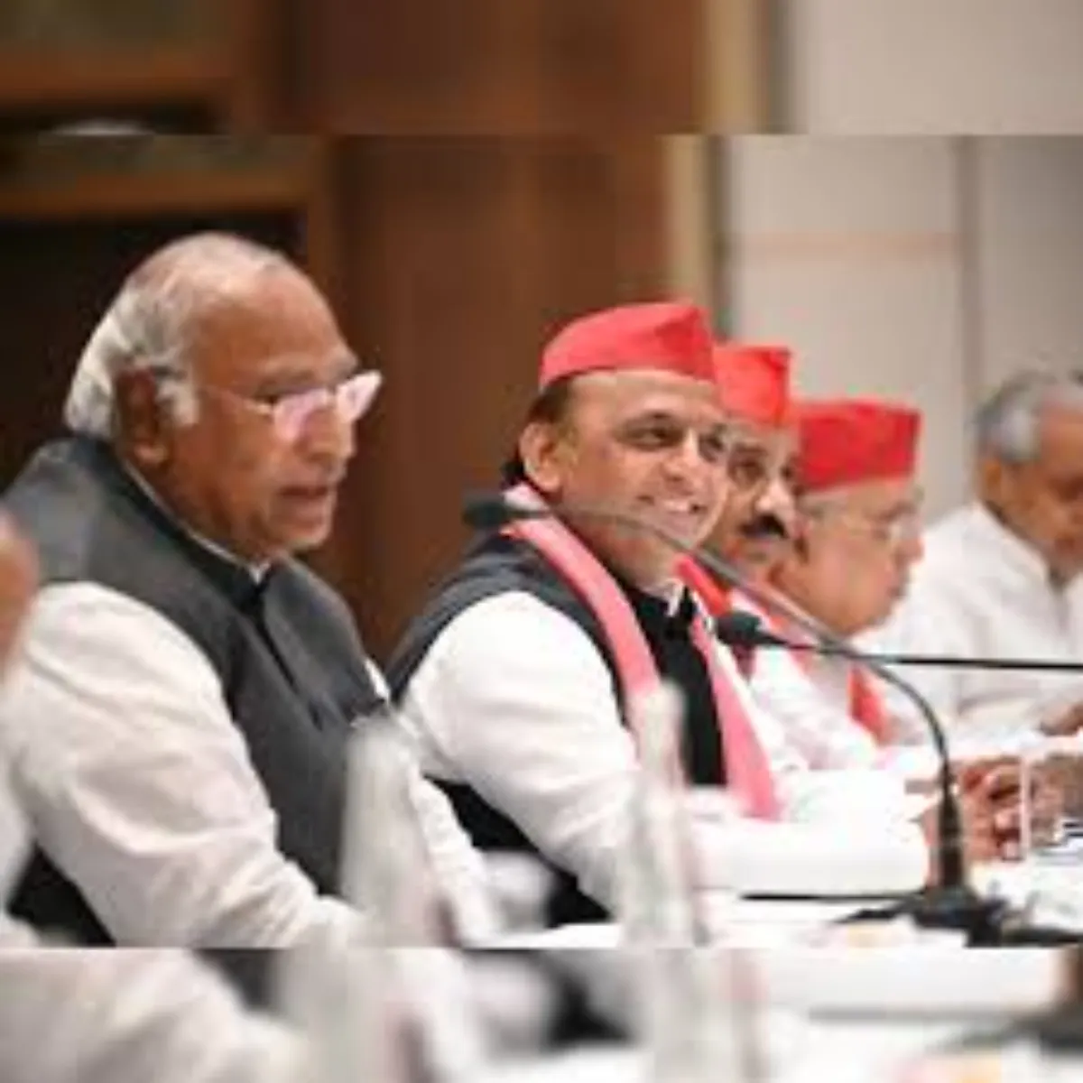 Politics Politics Yupi Chunav Rniti Akhilesh