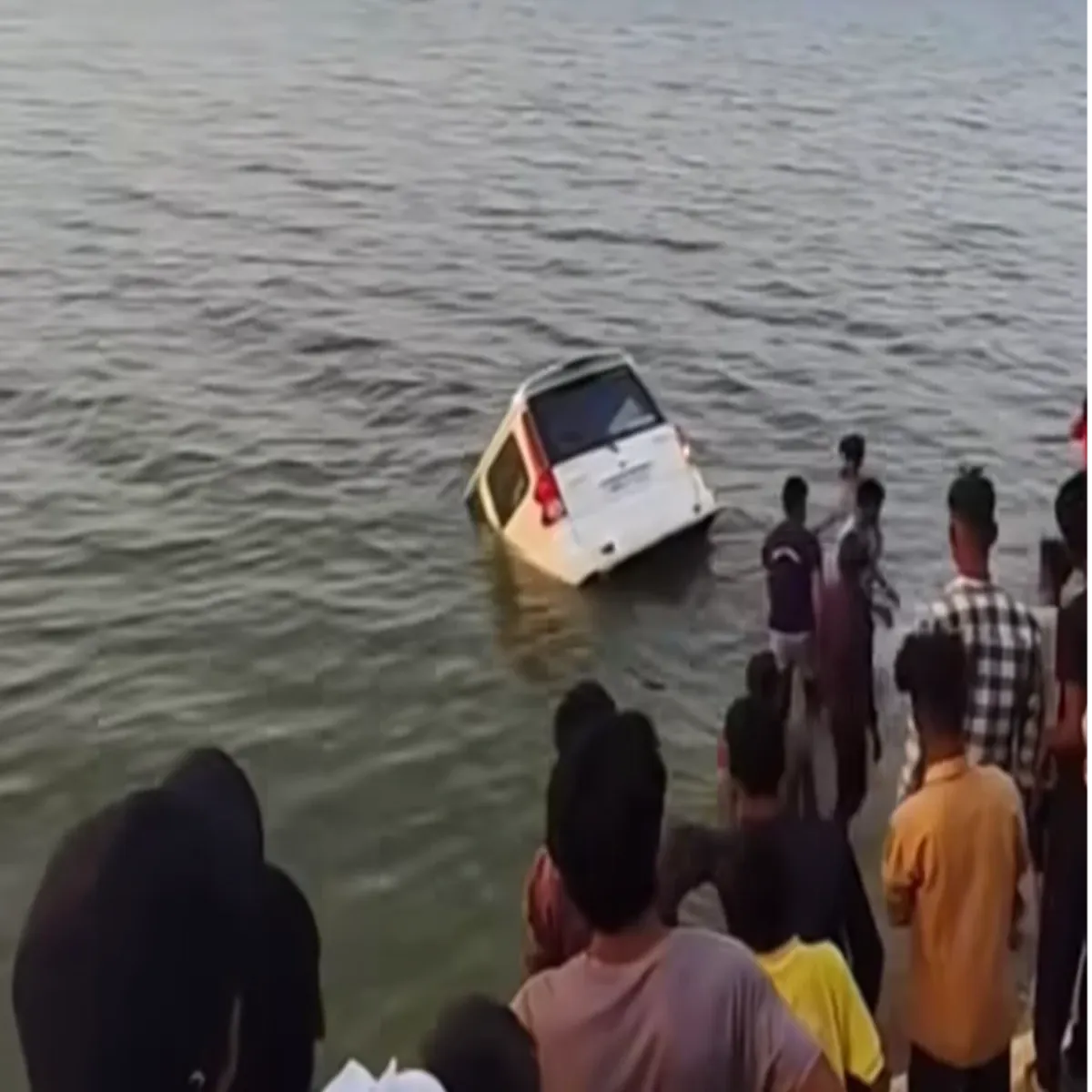 Riveraccident Riveraccident Gnga Ghat Laprvahi Ndi