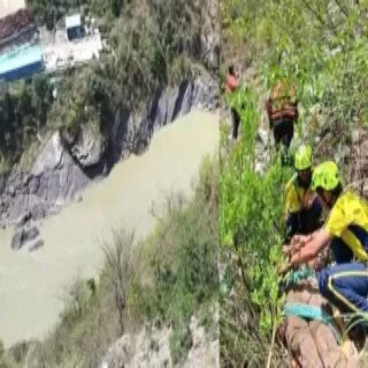 Roadaccident Roadaccident Bdrinath Marg Tenpo Traivlr