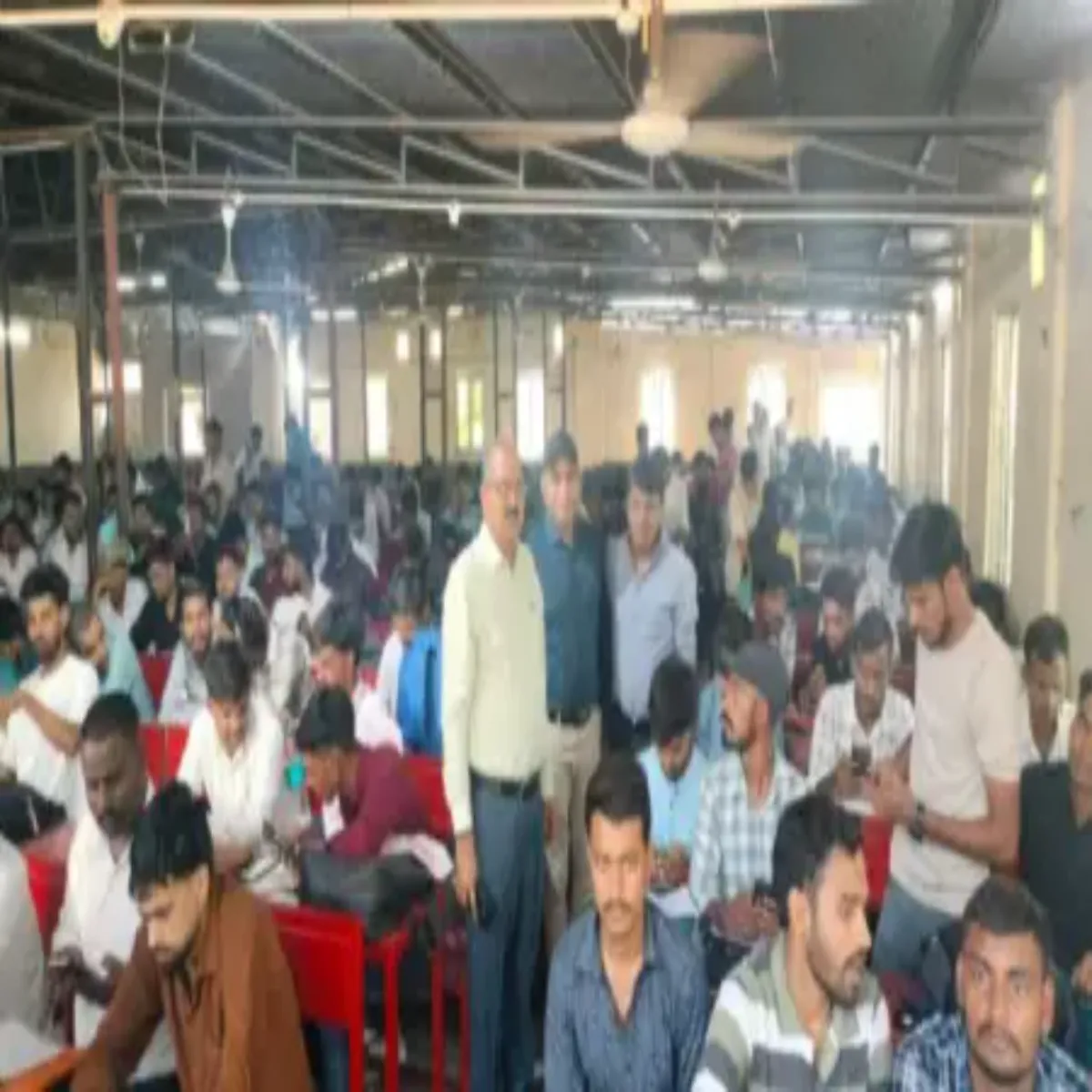 Employment Employment Aaeetiaaee Alignj Men Rojgar