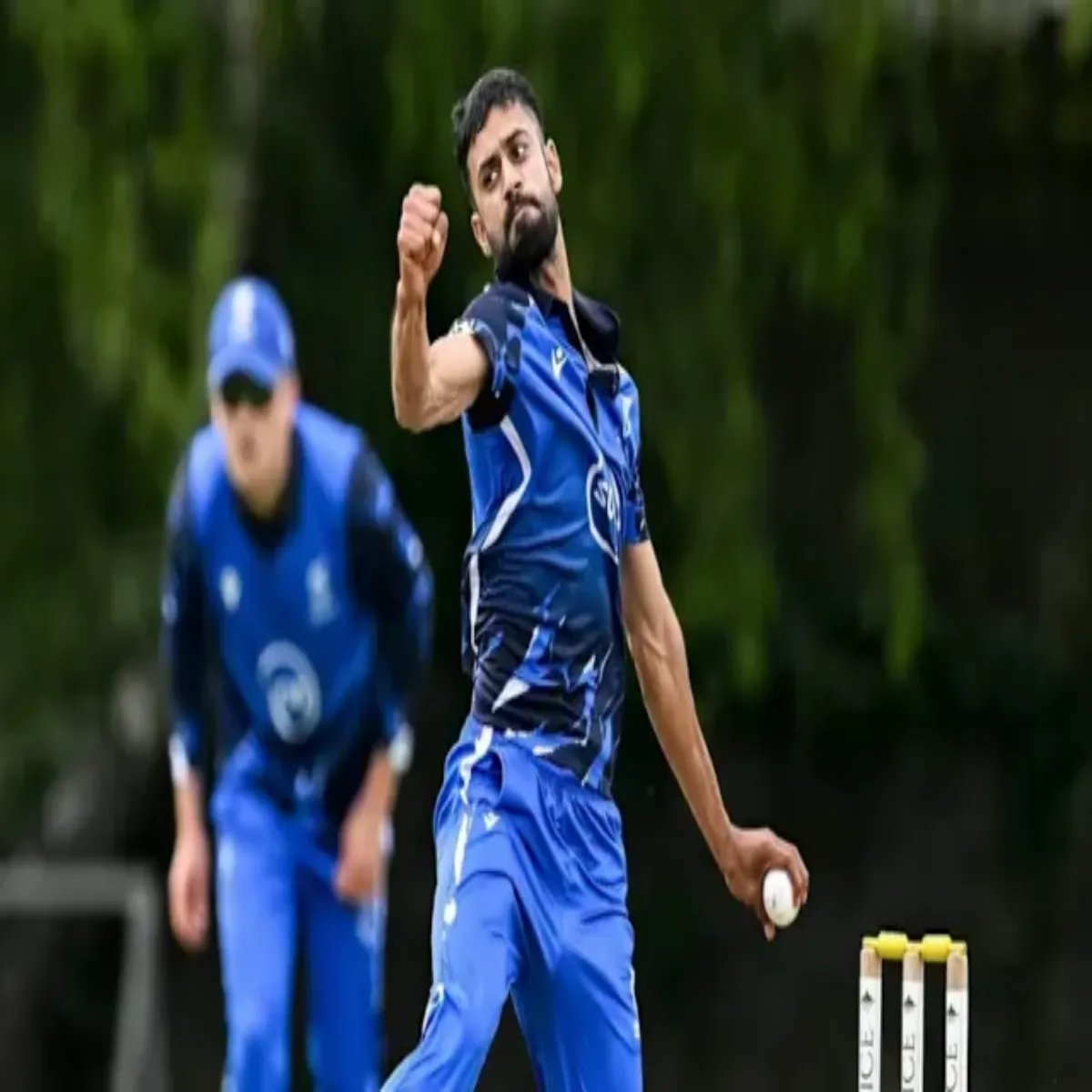 Debut Debut Bhartiy Mul Mundda Phle