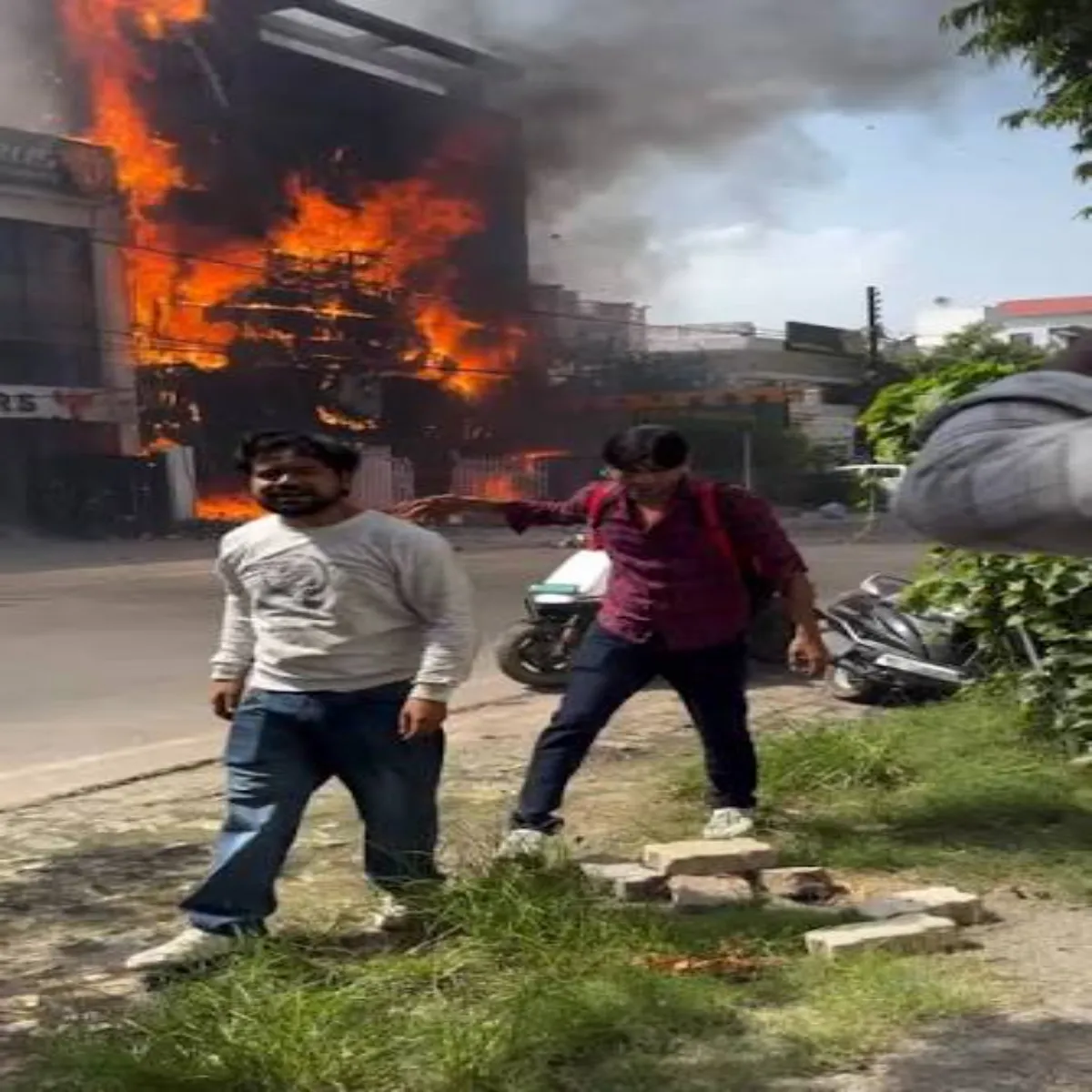 Fireinvestigation Fireinvestigation Lkhnoo Agnikand Janch Men