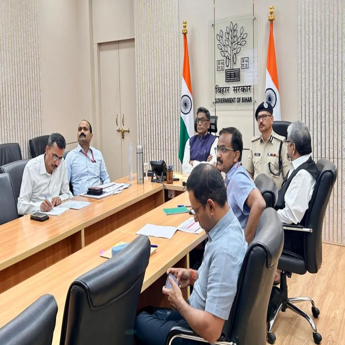 Neet Neet Punrpriksha Taiyariyon Kendr Srkar