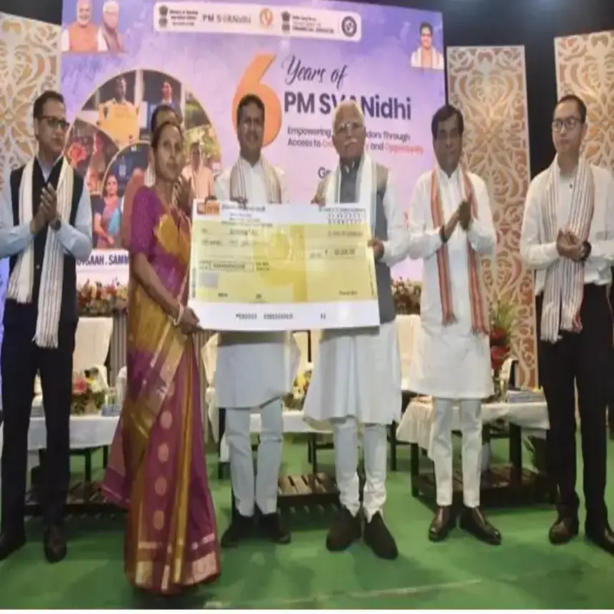 Pmsvanidhi Pmsvanidhi Chhh Sal Men Lakhon