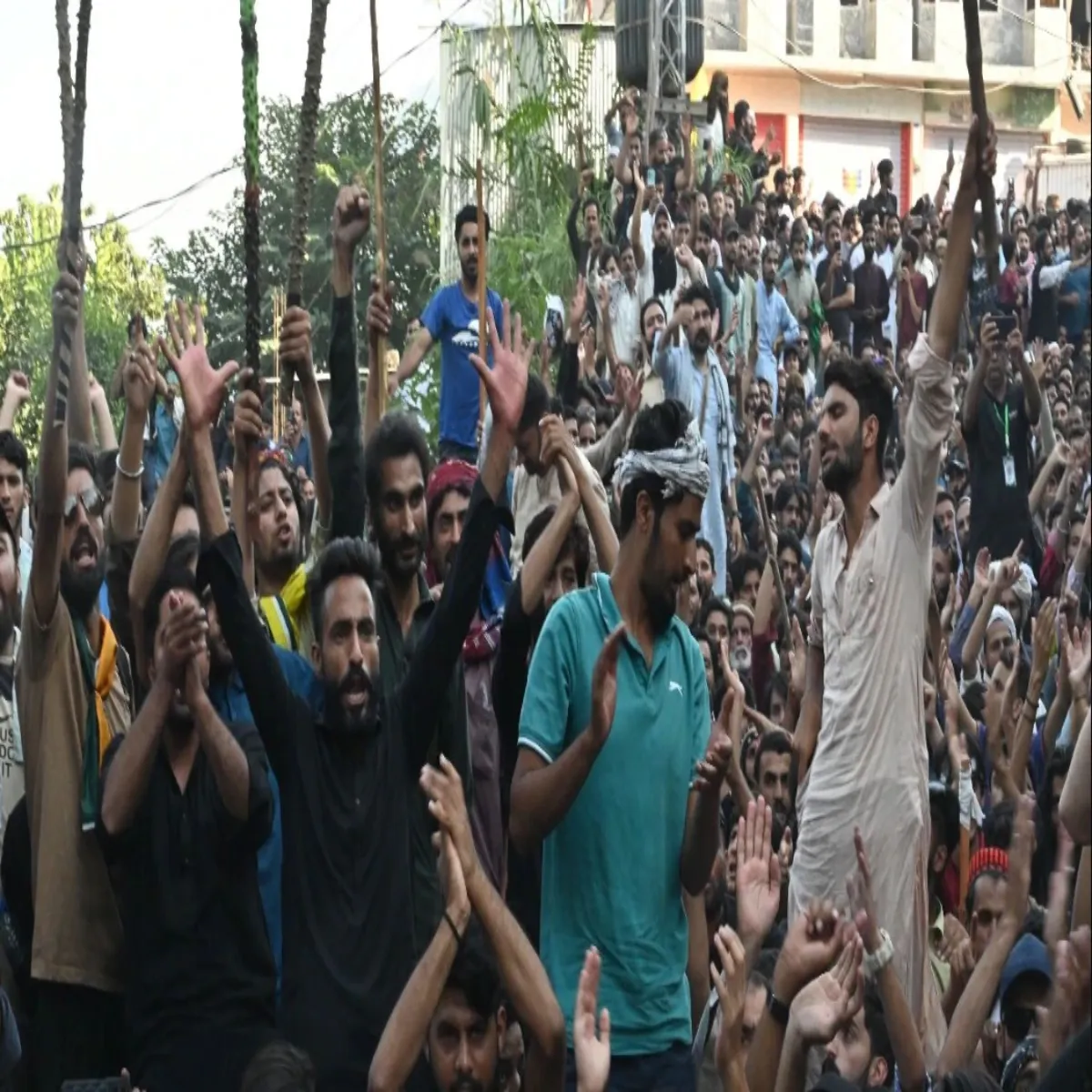 Protests Protests Pioke Men Bdhte Virodh