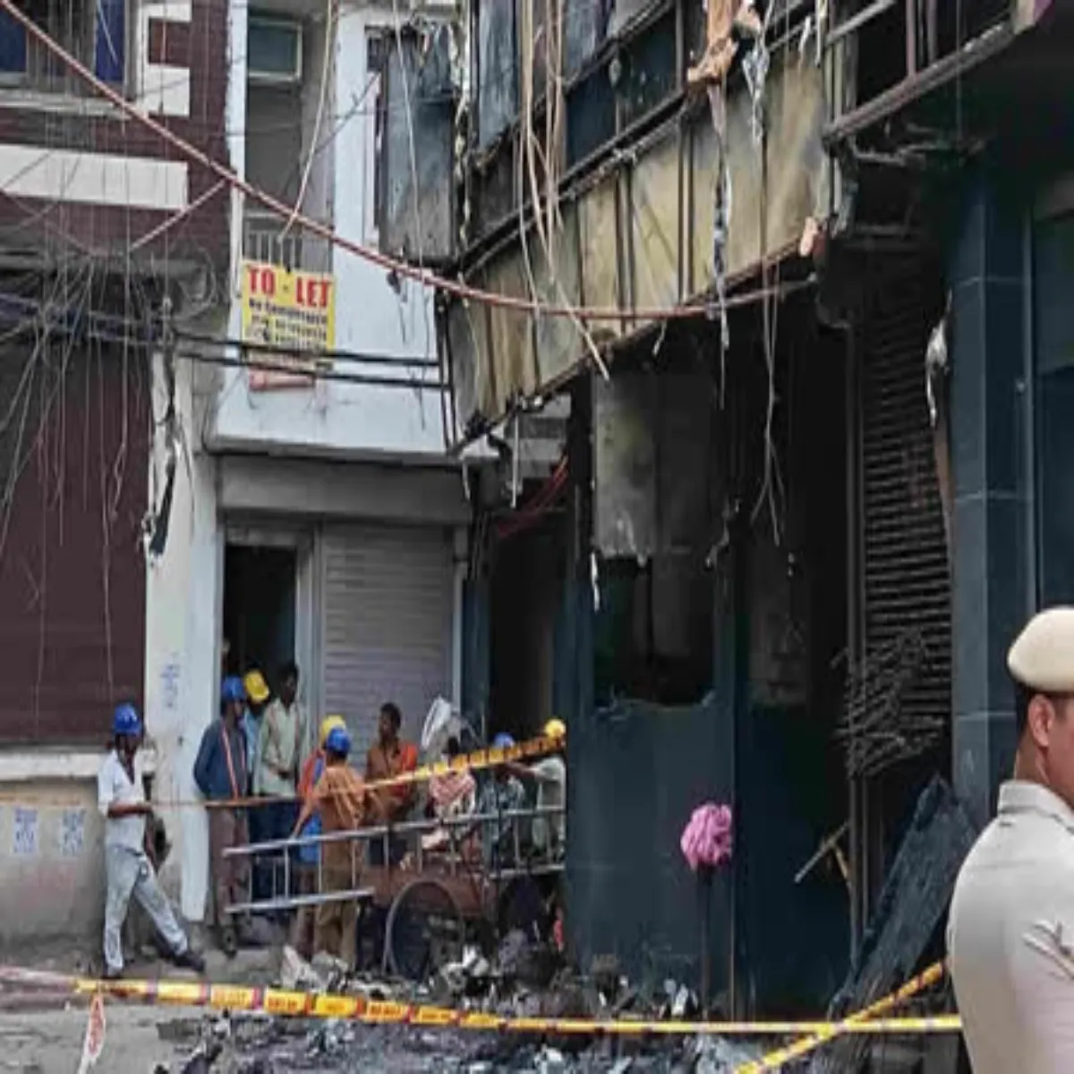 Fireincident Fireincident Tuglkabad Bhumnjila Imart Men
