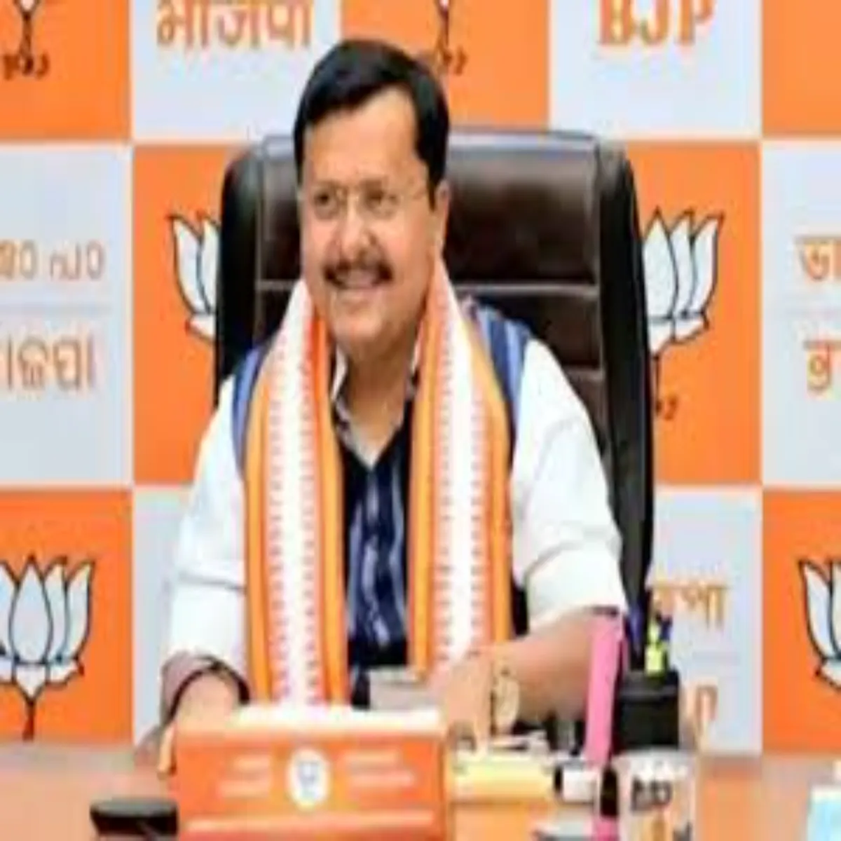 Leadershipchange Leadershipchange Uttrakhnd Bhajpa Men Sngthnatmk