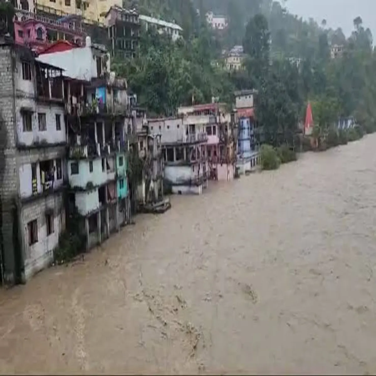 Disaster Disaster Chmoli Men Bhari Barish