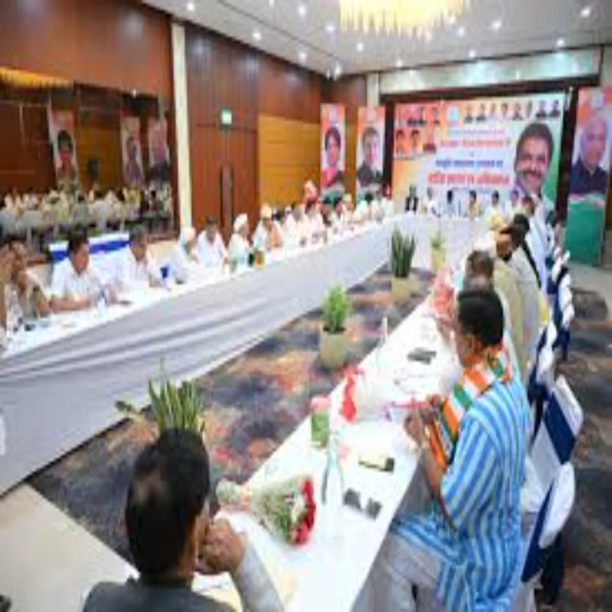 Congress Congress Dehradun Men Kesi Veugopal
