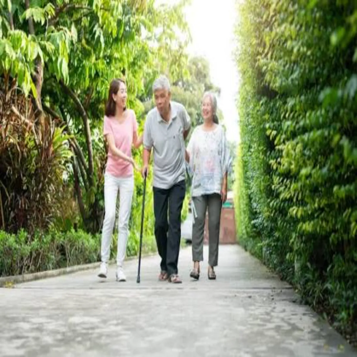 Eldercare Eldercare Bujurgon Dekhbhal Men Betiyan