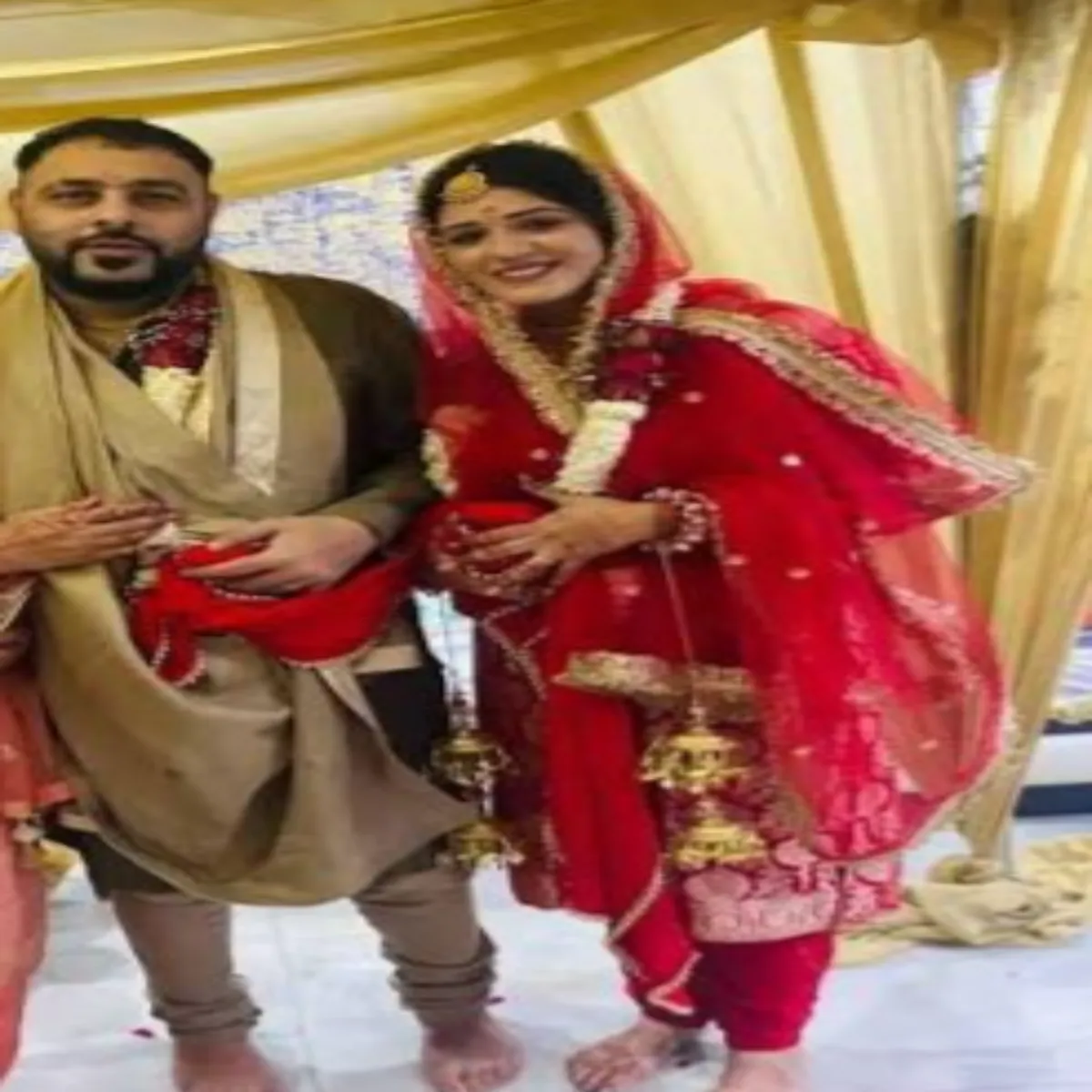 Entertainment Entertainment Eesha Rikhi Soshl Midiya