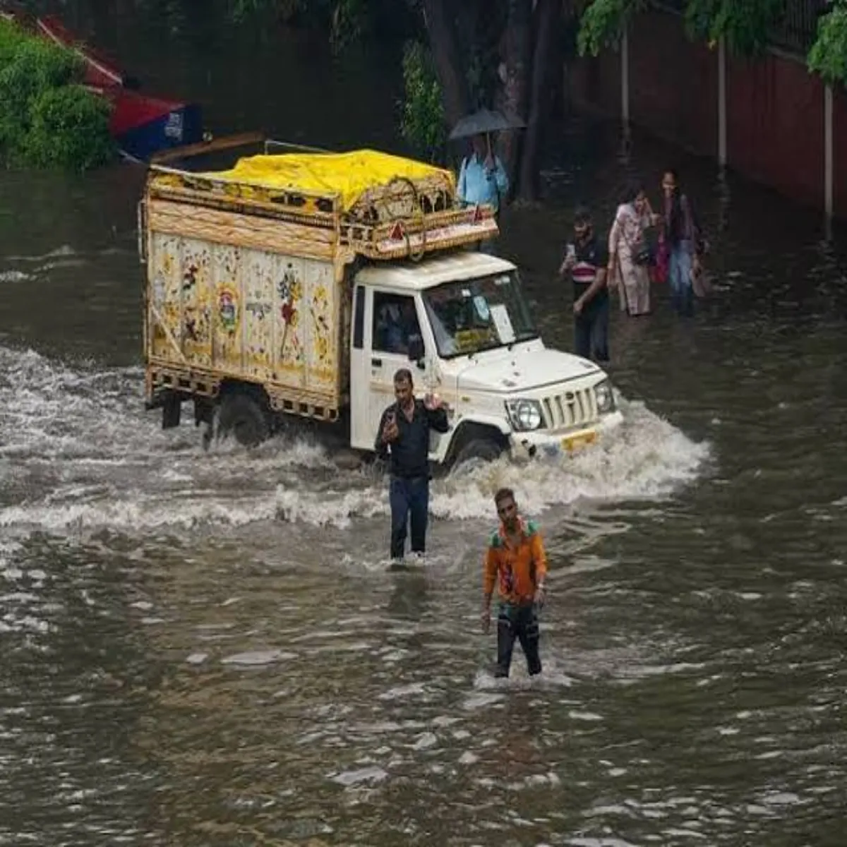 Floods Floods Lgatar Barish Asm Gujrat