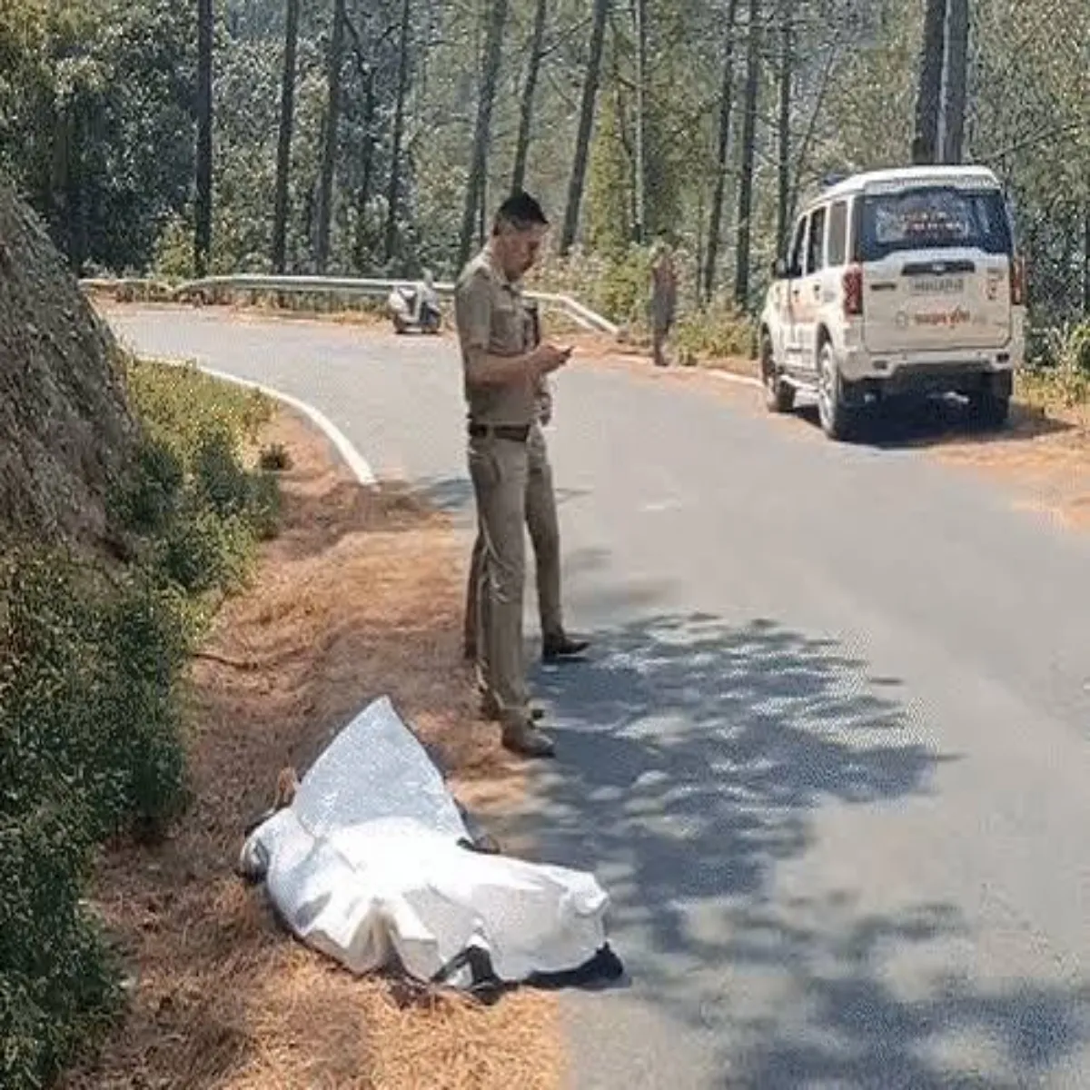 Roadaccident Roadaccident Jyolikot Pas Khaee Men