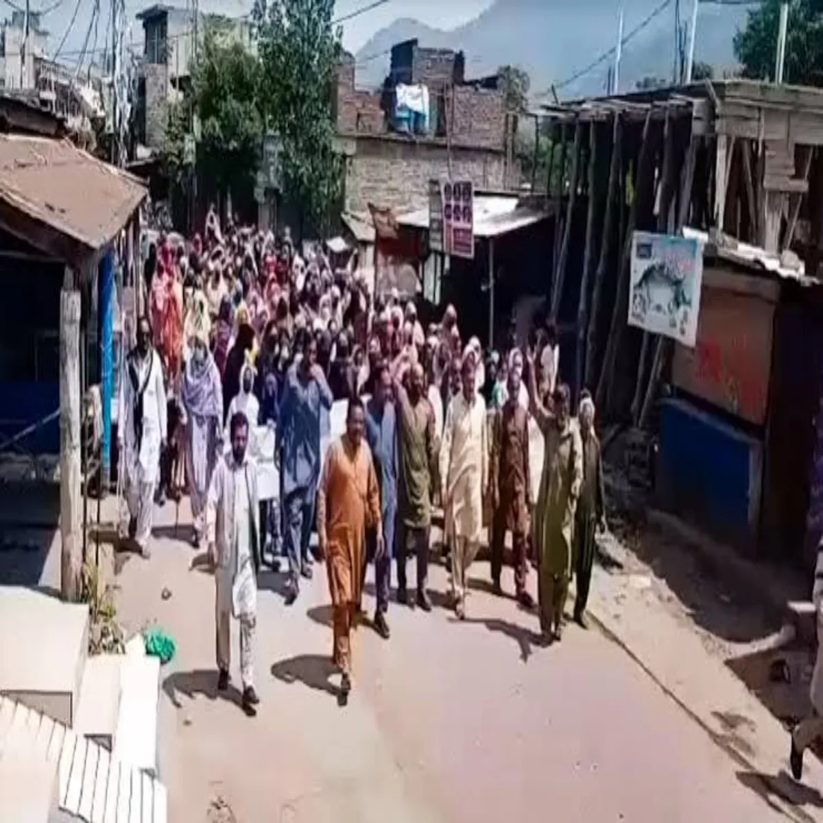 Pok Pok Ravlkot Raili Men Pakistan