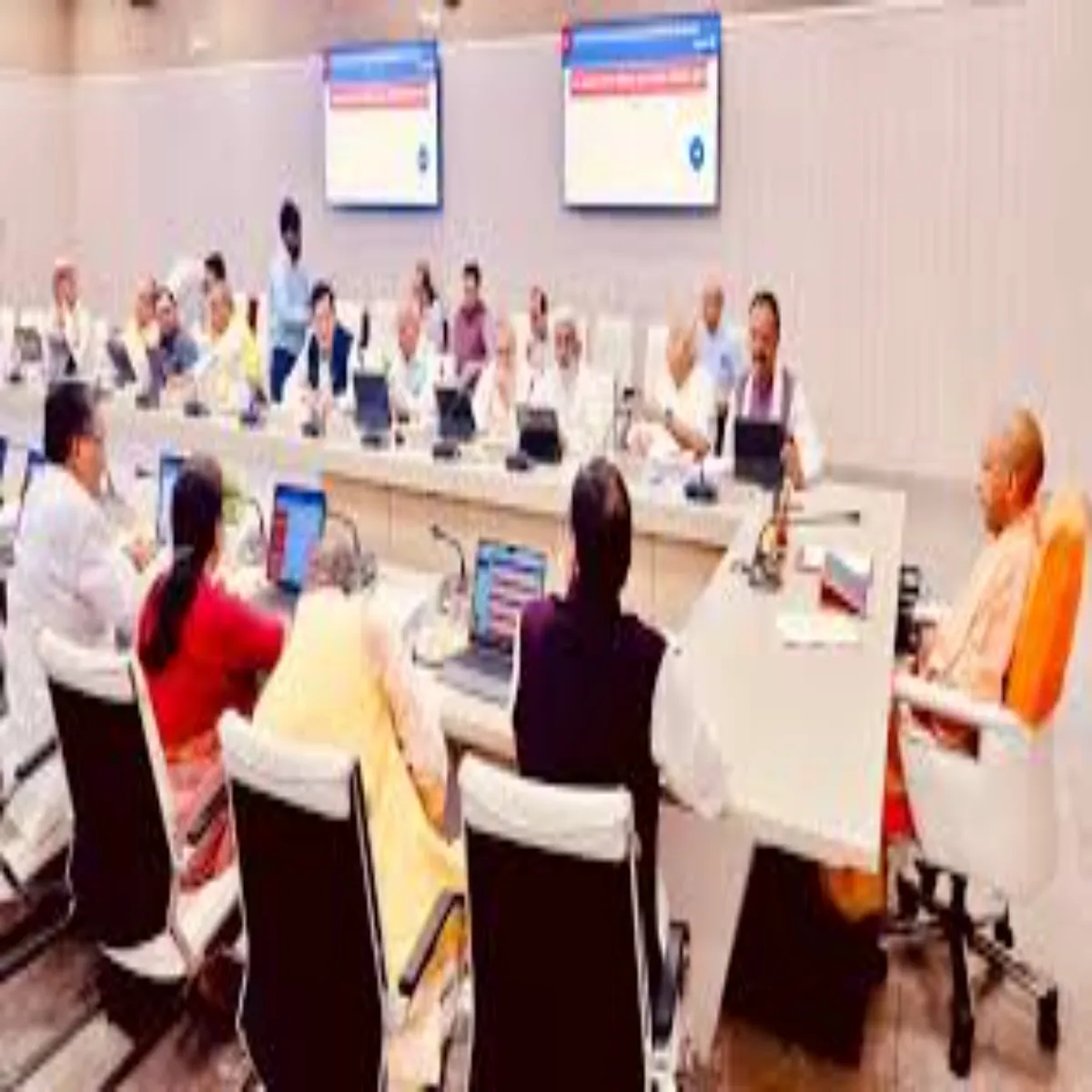Cabinet Cabinet Yogi Srkar Baithk Men